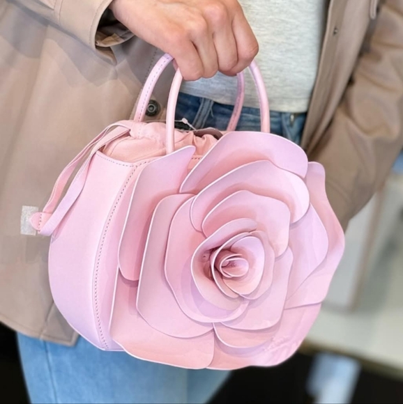 NWT Kate Spade Rose 3D Flora Crossbody Bag Handbag Novelty Pink Horizon Leather - Picture 3 of 5